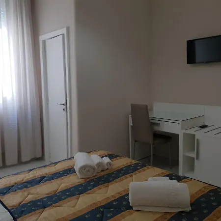 Le Di Ada Nocleg ze śniadaniem 3*